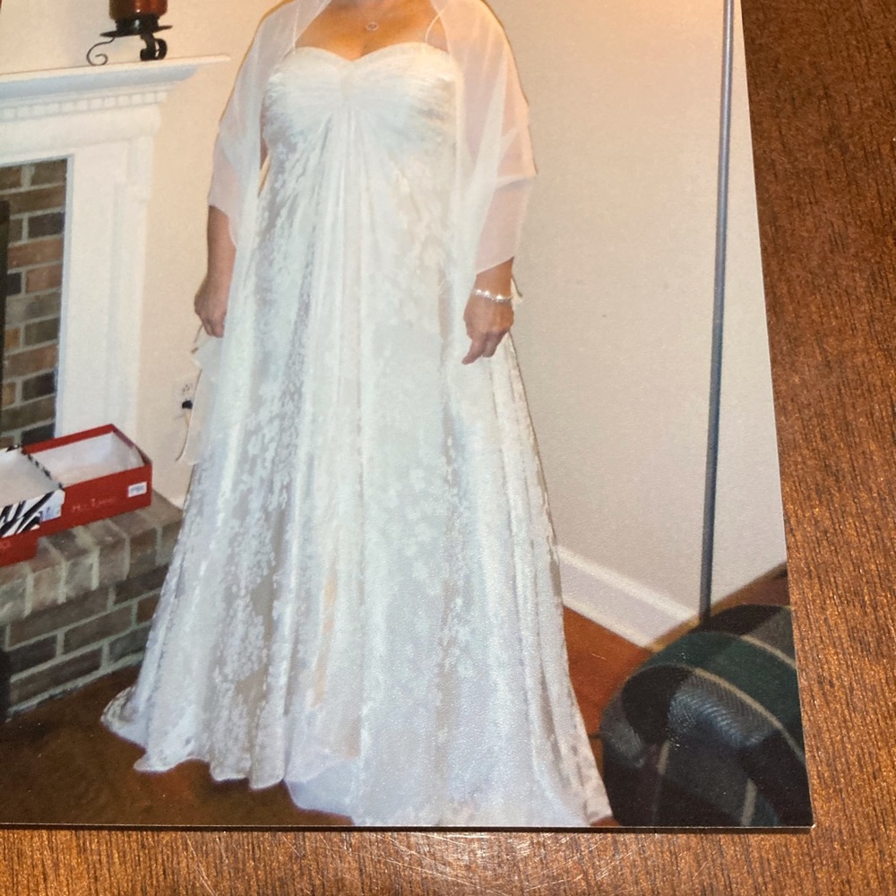 Galina Women’s Wedding Gown